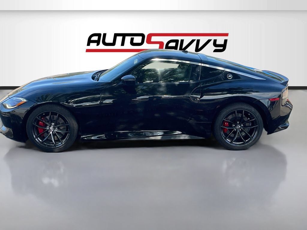 Used 2025 Nissan Z Performance w/ Floor Mat Package RWD image 4