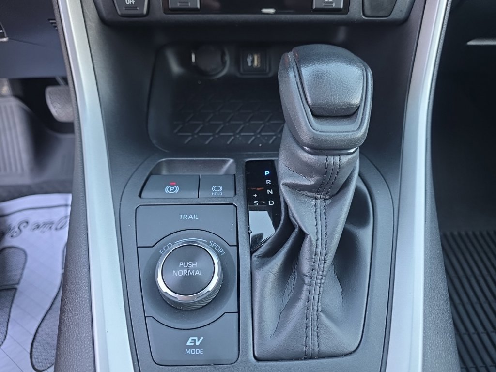 Certified 2024 Toyota RAV4 XLE w/ Convenience Package AWD/4WD image 22