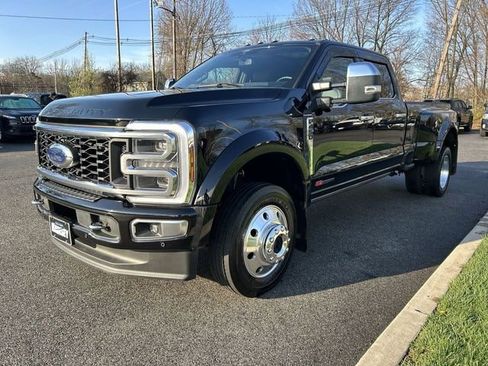Used 2024 Ford F450 Platinum w/ FX4 Off-Road Package AWD/4WD image 4