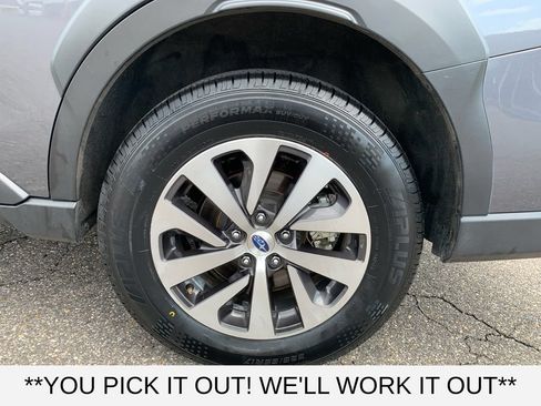 Used 2025 Subaru Outback Premium AWD/4WD image 10