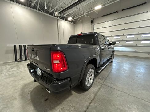 New 2026 RAM 1500 Big Horn AWD/4WD image 6