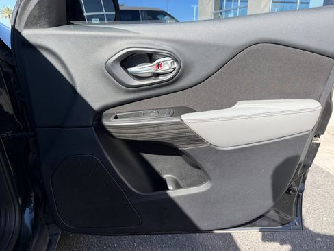 Used 2014 Jeep Cherokee Latitude w/ Trailer Tow Group image 14