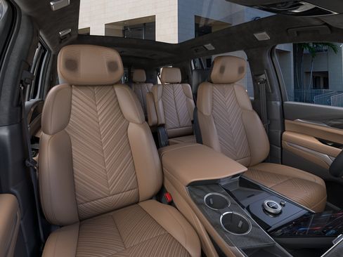 New 2026 Cadillac Escalade IQL Sport 2 w/ LPO, ONYX Package AWD/4WD image 16