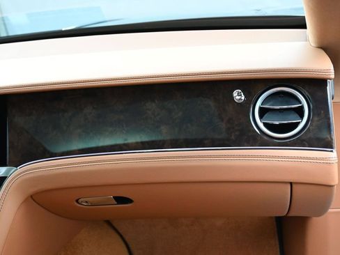 New 2026 Bentley Flying Spur Plug-In Hybrid AWD/4WD image 30