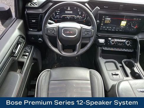 Used 2025 GMC Sierra 2500 AT4X image 3