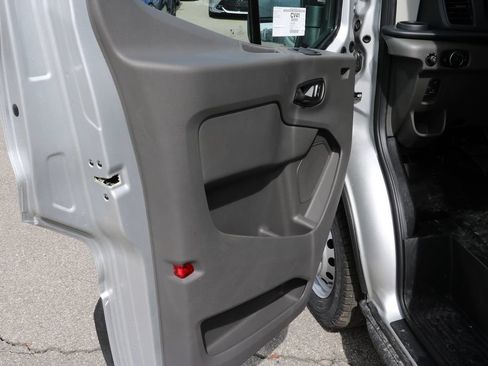 New 2026 Ford Transit 250 148 Medium Roof Extended AWD image 7