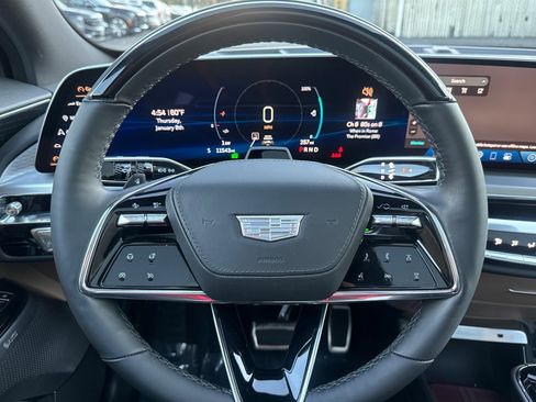 Certified 2025 Cadillac Lyriq Luxury w/ Nappa Leather Package image 31