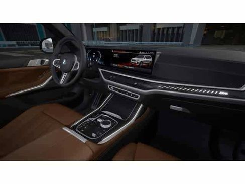 Used 2025 BMW X7 M60i w/ Executive Package image 14
