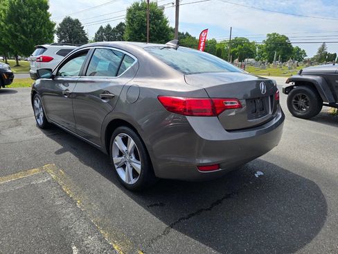 Used 2013 Acura ILX w/ Technology Package FWD image 5
