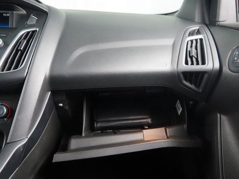 Used 2018 Ford Focus ST image 30