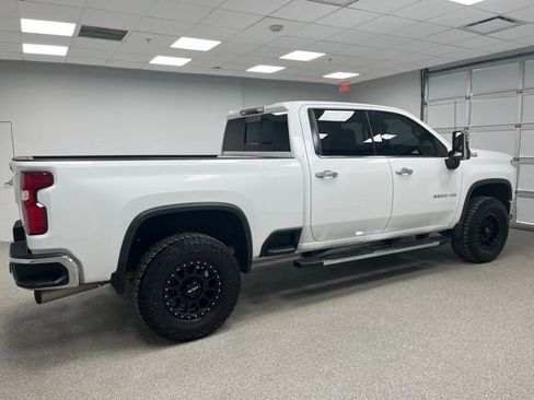 Used 2022 Chevrolet Silverado 3500 LTZ w/ LTZ Plus Package AWD/4WD image 9