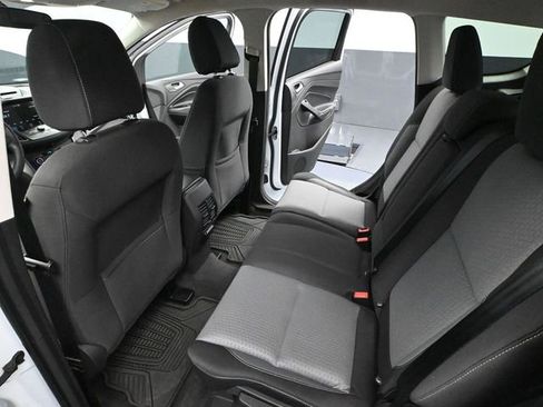 Used 2017 Ford Escape SE w/ Equipment Group 201A image 37