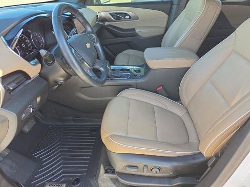 Certified 2023 Chevrolet Traverse Premier FWD image 20
