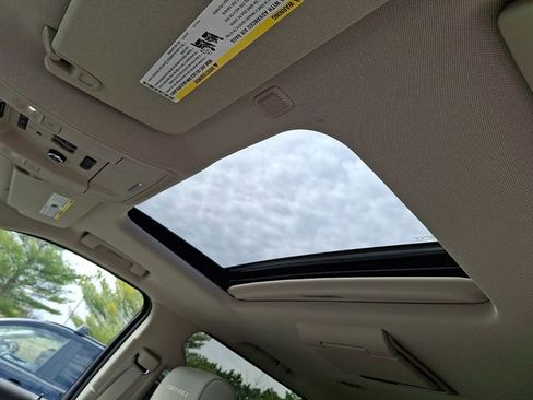 Used 2016 GMC Yukon XL Denali w/ Open Road Package image 17