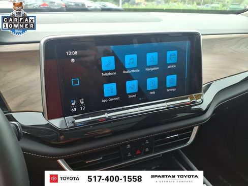 Used 2025 Volkswagen Atlas SE AWD/4WD image 19