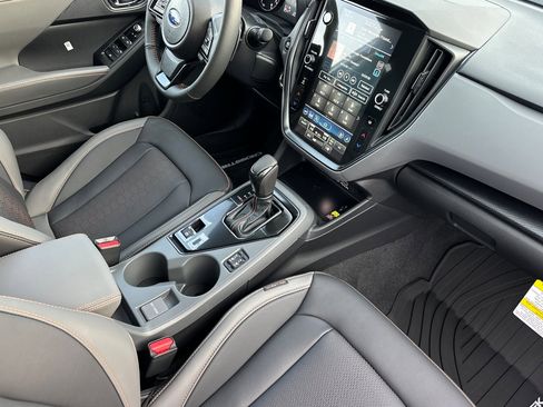 New 2025 Subaru Crosstrek 2.5i Limited w/ Popular Package #4A image 16