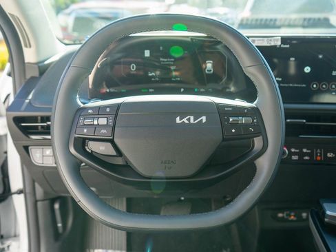 New 2025 Kia EV6 Light w/ Light LR Technology Package AWD/4WD image 15