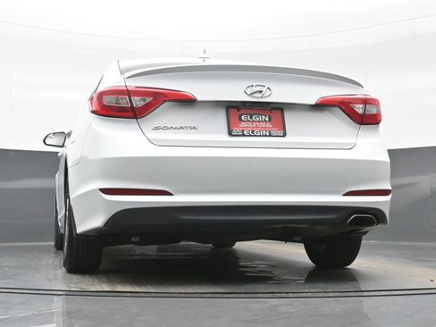 Used 2017 Hyundai Sonata SE w/ Cargo Package image 24