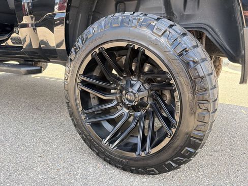 Used 2019 RAM 1500 Big Horn AWD/4WD image 19