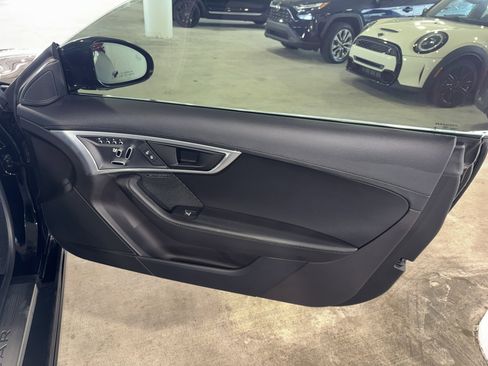 Used 2019 Jaguar F-TYPE Coupe image 9