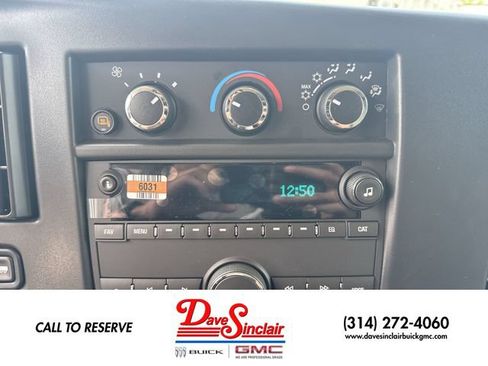 New 2026 GMC Savana 2500 RWD image 17