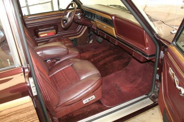 Used 1989 Jeep Grand Wagoneer AWD/4WD image 8