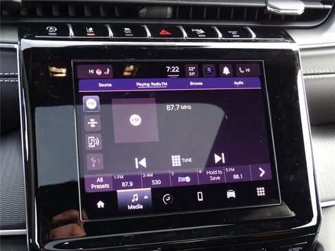 Used 2025 Jeep Grand Cherokee L Altitude image 31