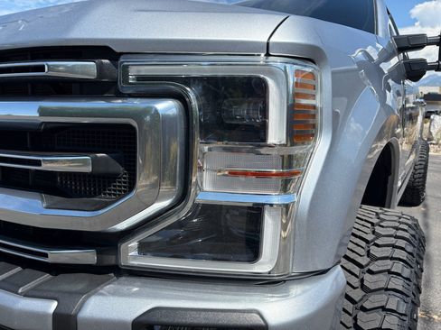 Used 2022 Ford F250 Platinum w/ FX4 Off-Road Package AWD/4WD image 16