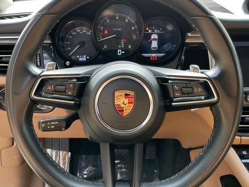 Used 2022 Porsche Macan AWD/4WD image 21