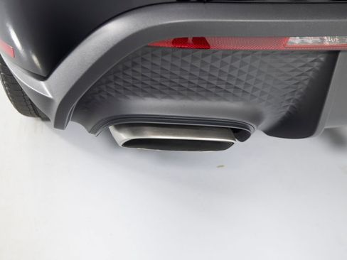New 2026 Porsche Macan AWD/4WD image 38
