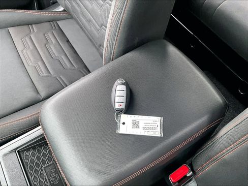 Used 2024 Nissan Frontier PRO-4X w/ Pro Convenience Package image 31