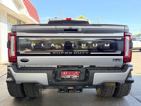 Used 2024 Ford F450 Platinum w/ FX4 Off-Road Package image 9