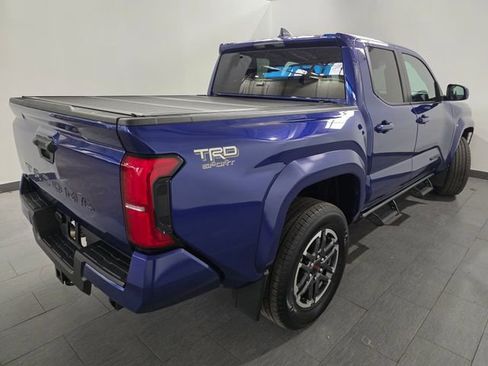 Used 2024 Toyota Tacoma TRD Sport image 5