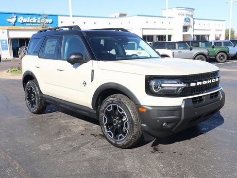 New 2025 Ford Bronco Sport Outer Banks w/ Outer Banks Tech Package+ image 1