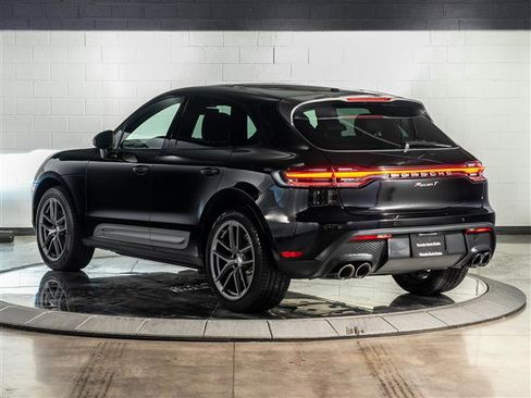 Used 2025 Porsche Macan Turbo image 3