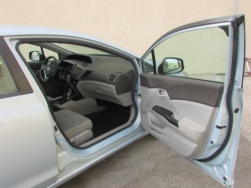 Used 2012 Honda Civic LX image 11