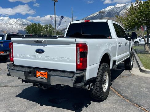 Used 2023 Ford F250 Lariat w/ Lariat Ultimate Package AWD/4WD image 10