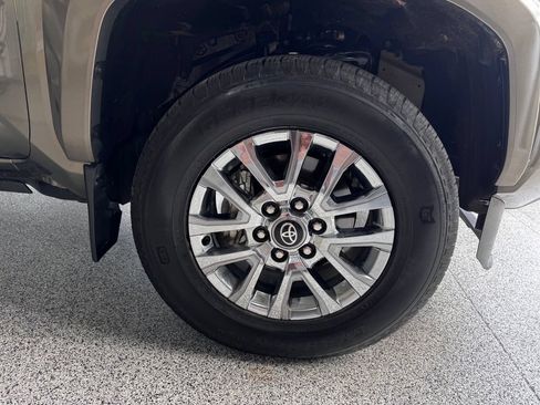 Certified 2025 Toyota Tacoma Limited AWD/4WD image 12