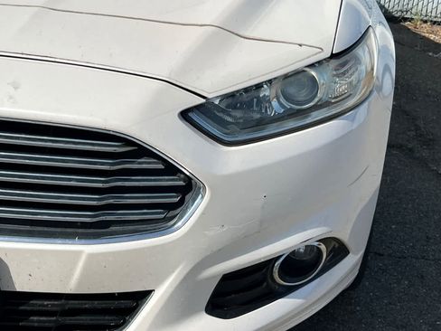 Used 2016 Ford Fusion Titanium image 22