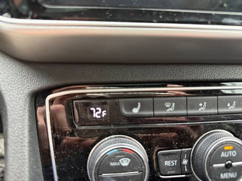 Used 2018 Volkswagen Atlas SEL image 29