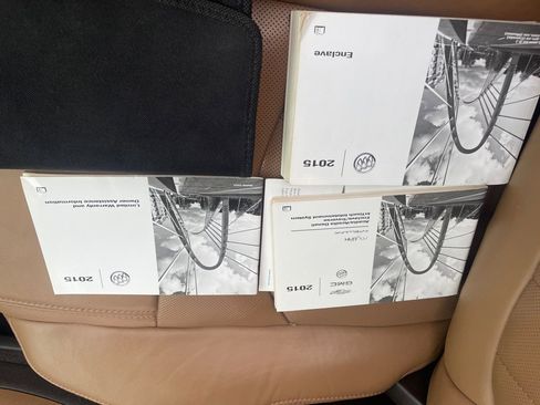 Used 2015 Buick Enclave Leather image 26
