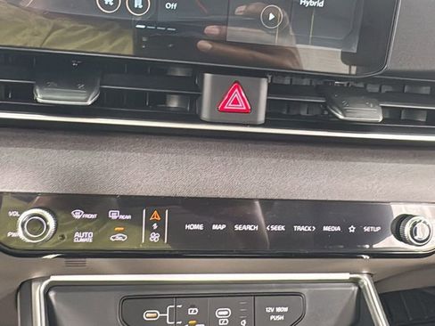 New 2026 Kia Carnival SX FWD image 29