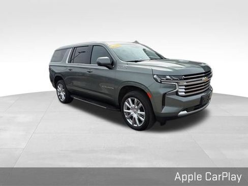 Used 2024 Chevrolet Suburban High Country image 2