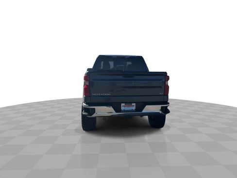 Used 2020 Chevrolet Silverado 1500 LT image 7