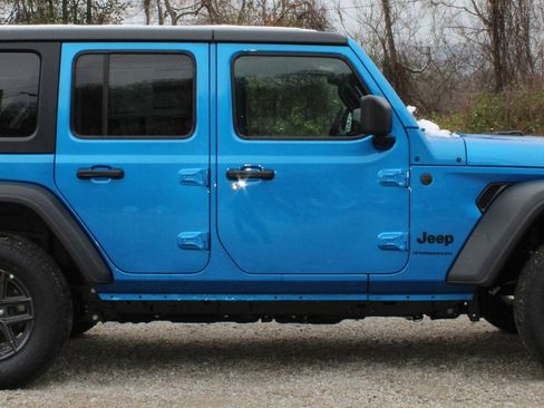 New 2026 Jeep Wrangler Unlimited Sport image 4