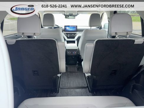 Used 2025 Ford Explorer Platinum w/ Ultimate Package AWD/4WD image 32