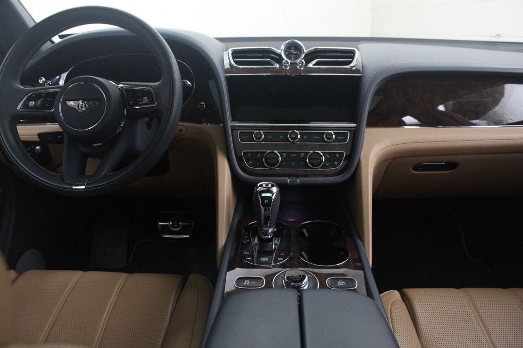Used 2022 Bentley Bentayga AWD/4WD image 7