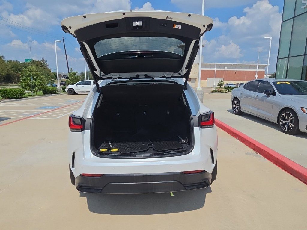 Used 2024 Lexus NX 250 FWD image 8