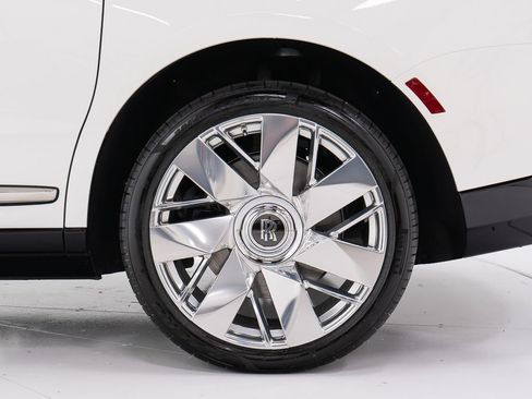 Used 2026 Rolls-Royce Cullinan AWD/4WD image 49