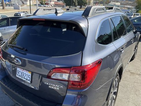 Used 2017 Subaru Outback 2.5i Limited image 78